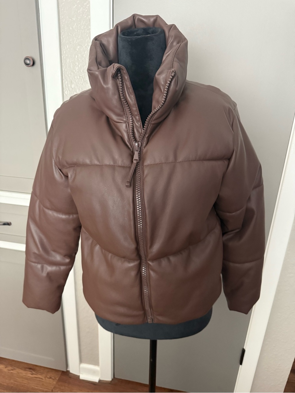 Old Navy Brown Faux Leather Puffer Jacket - Picture 1 of 3